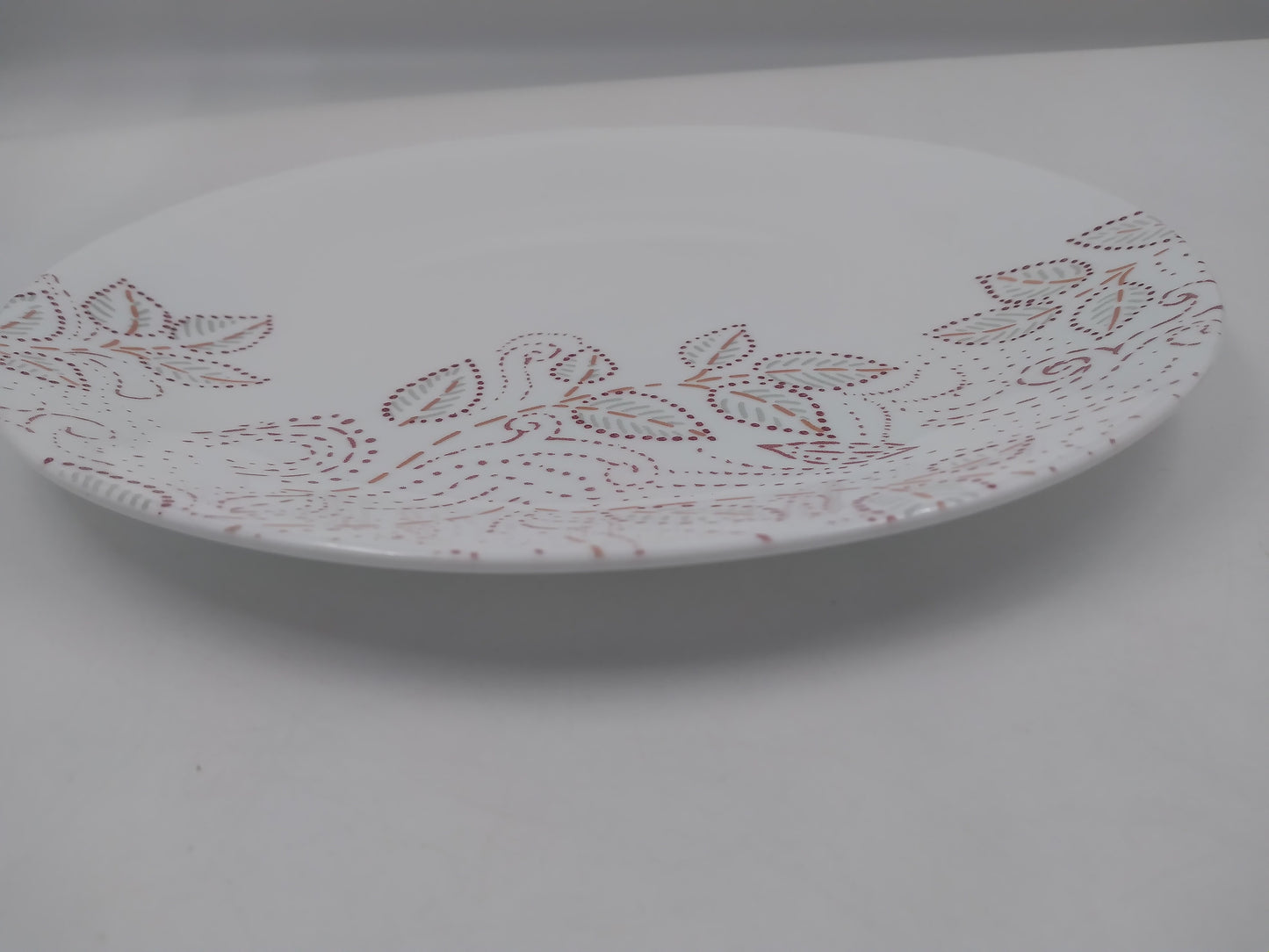 Corelle Vitrelle Leaf Stitch Dinner Plate 26cm (10.25in) diameter